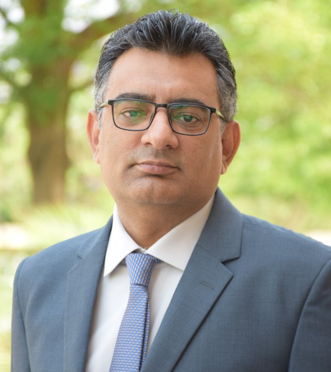dean_faculty_business_management_economics